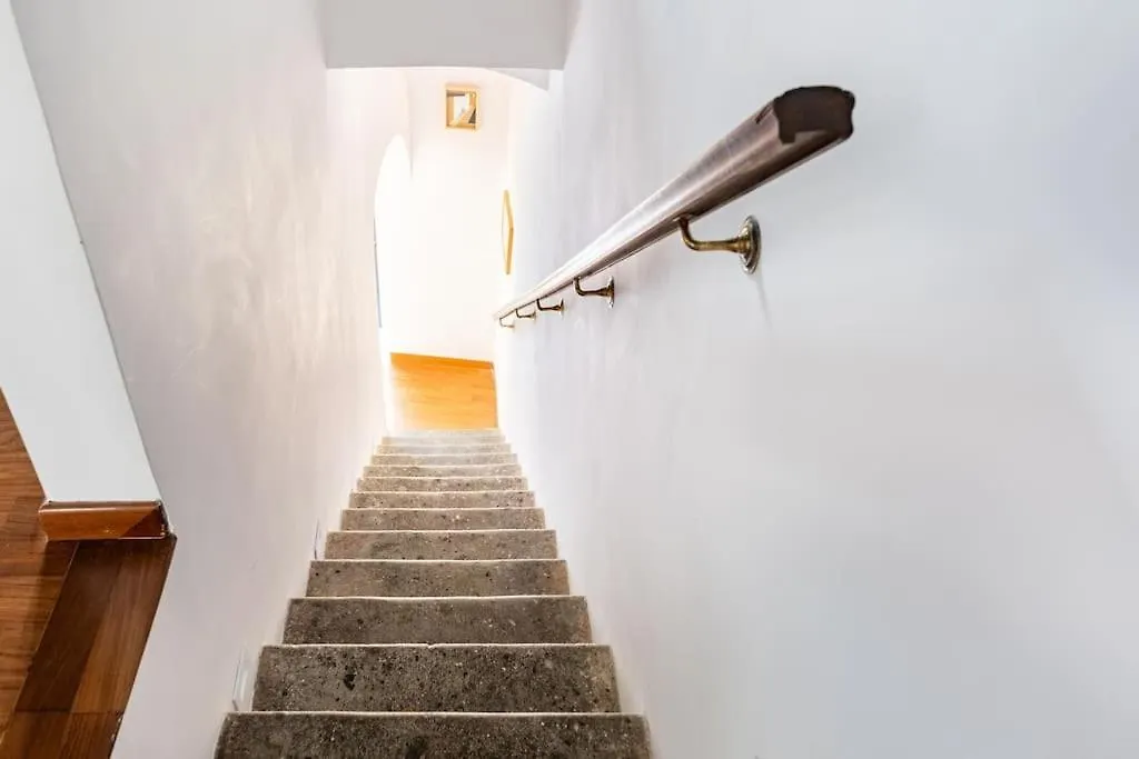 Bottega Augustea Duplex Apartment In Monti Rome