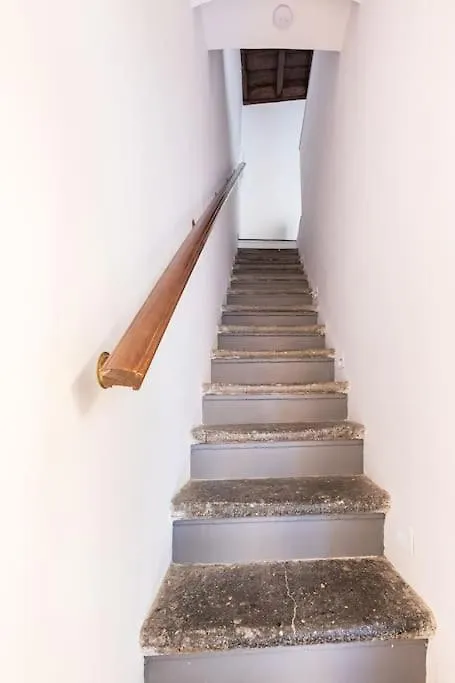 Bottega Augustea Duplex Apartment In Monti Rome